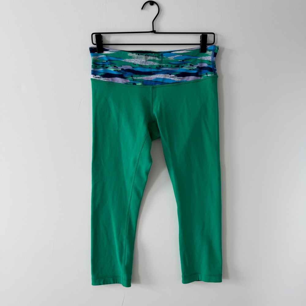 Lululemon Wunder Under Crop Leggings Kelly Green Abstract Waist Size 8 5736